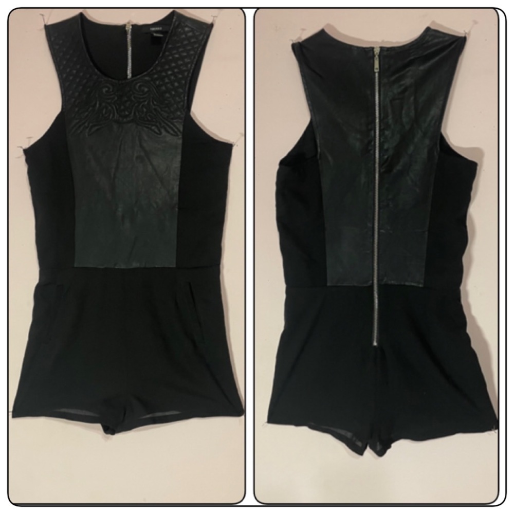 BLACK SHORTS JUMPSUIT… w/ FAUX LEATHER…Sz S…💖Preloved💖 - Picture 3 of 8